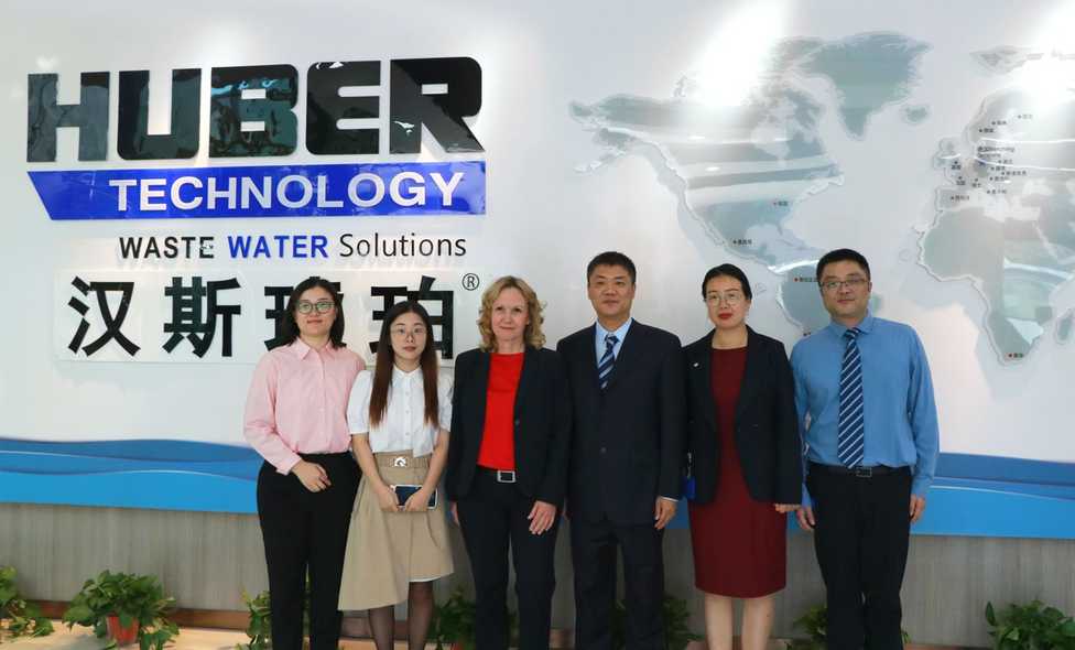 Bundesumweltministerin Lemke zu Besuch bei Huber China